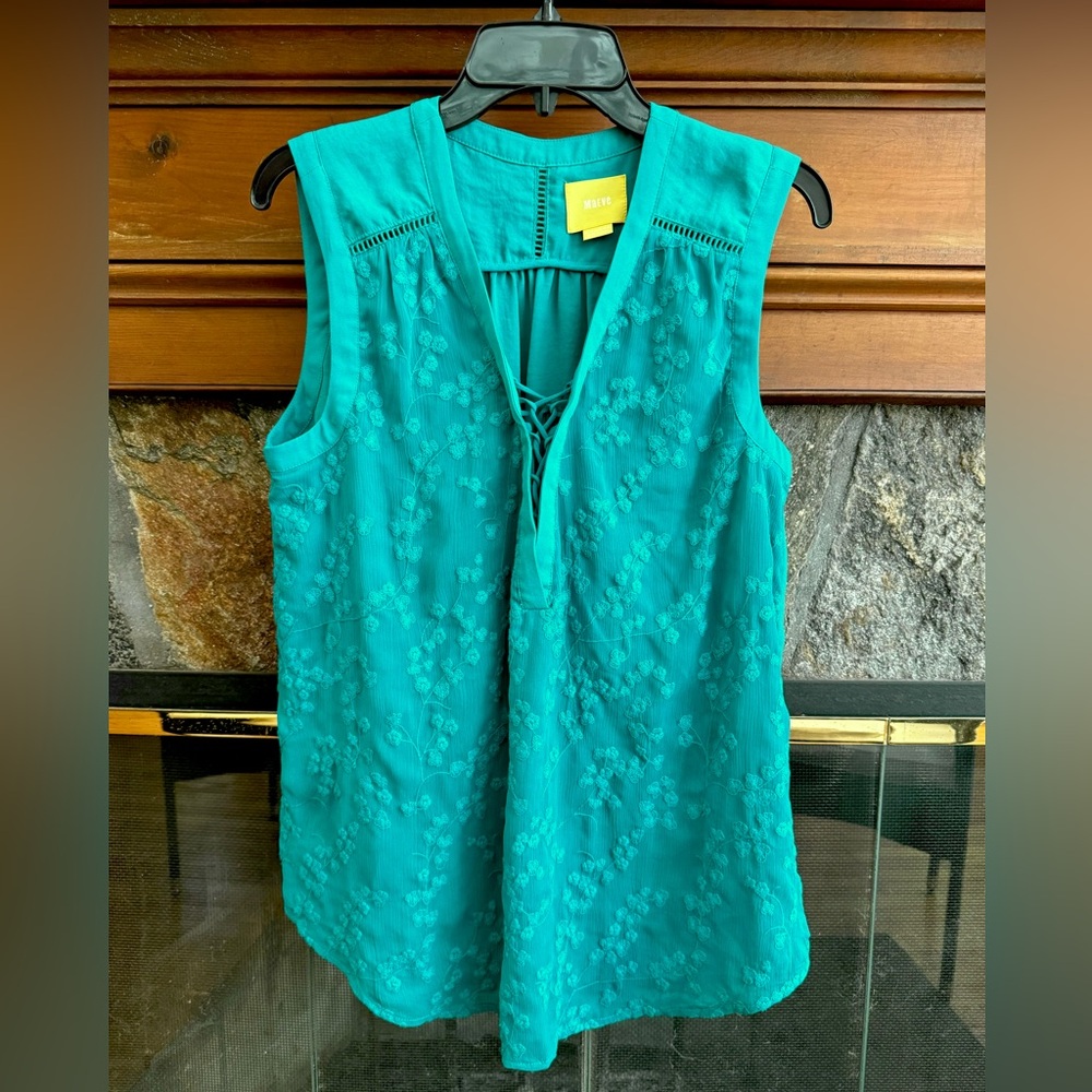 Maeve by Anthropologie vibrant green embroidered top. Good condition.